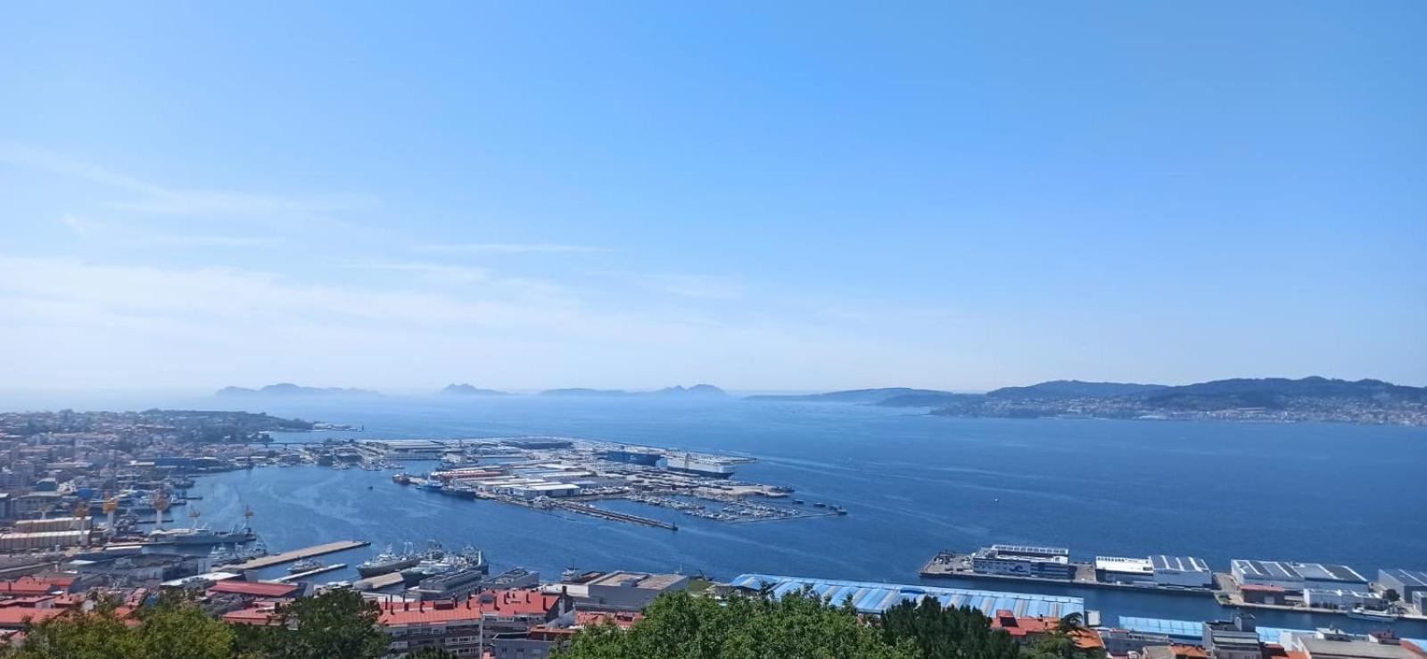 Azale Vigo Lägenhet Exteriör bild